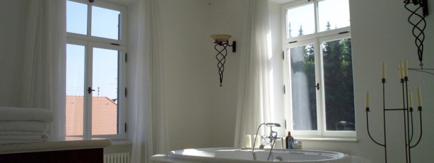 Badewanne am Fenster